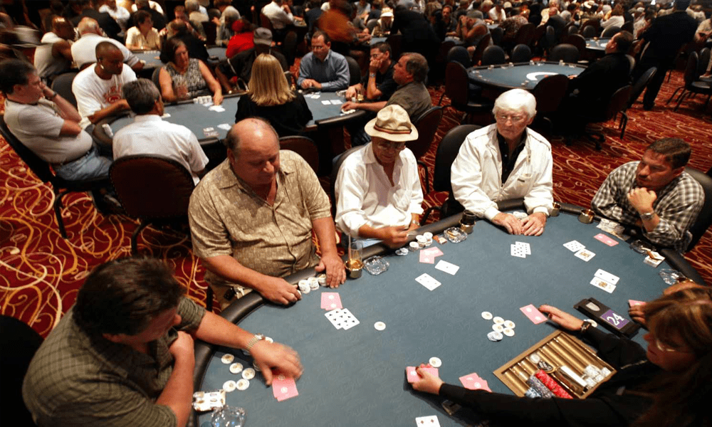 Poker: Permainan Kartu Penuh Strategi dan Ketegangan